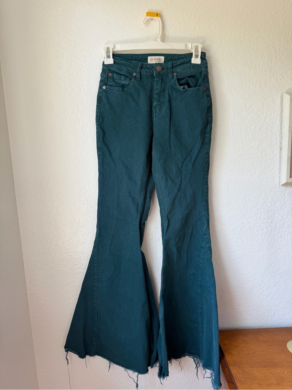 Shyanne High Rise Super Flare Raw Hem Bellbottoms in Teal Size 25 Western Rodeo